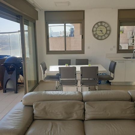 Top-Luxury Exclusive Аpt With Jacuzzi In Front Of The Sea 엘라트 외부 사진